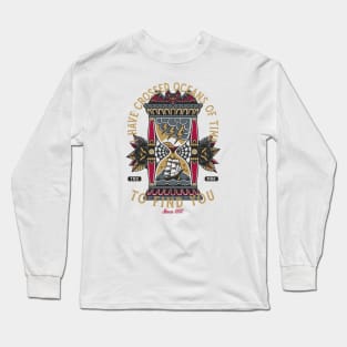 Dracula - Hour Glass Traditional Tattoo - Vintage Distressed Long Sleeve T-Shirt